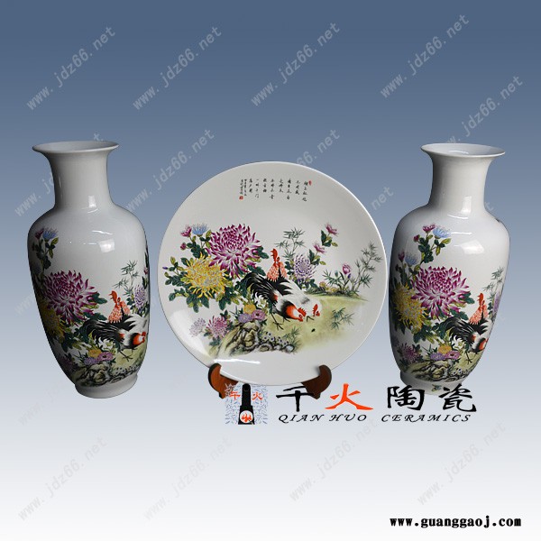 手绘陶瓷小花瓶图2