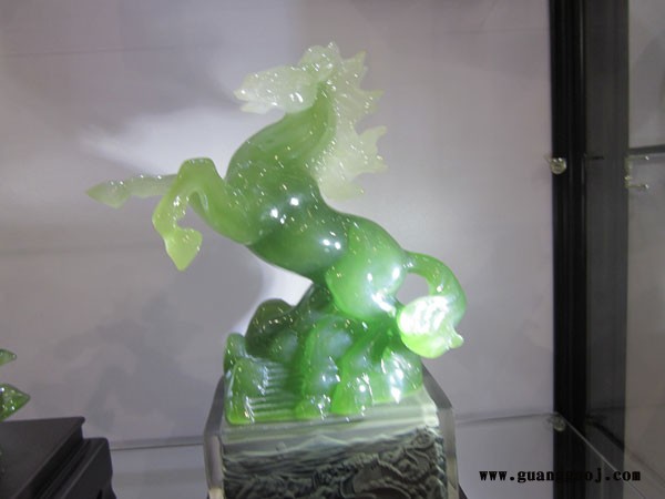 广州生肖马纪念礼品商务往来礼品定制，生肖马旋转礼品，马到成功办公摆件礼品 生肖马摆件礼品图3