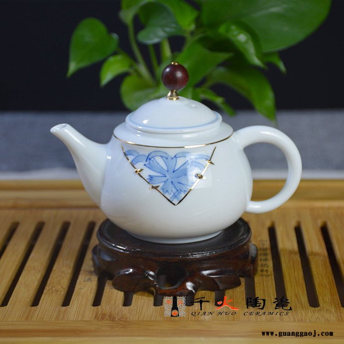 青花瓷茶具厂家 定制年会礼品餐具图5
