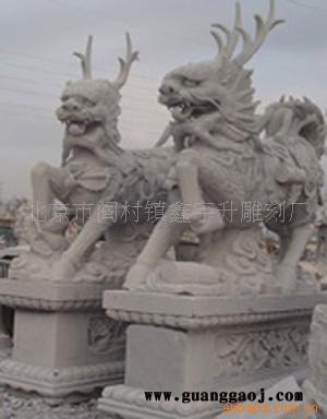 汉白玉雕刻动物 定制石狮、大象工艺雕刻礼品图3
