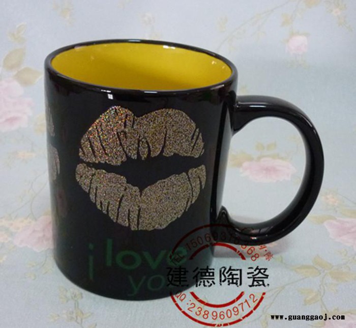 荧光嘴唇直筒马克杯 内黄外黑色咖啡杯陶瓷 创意礼品可定制图2