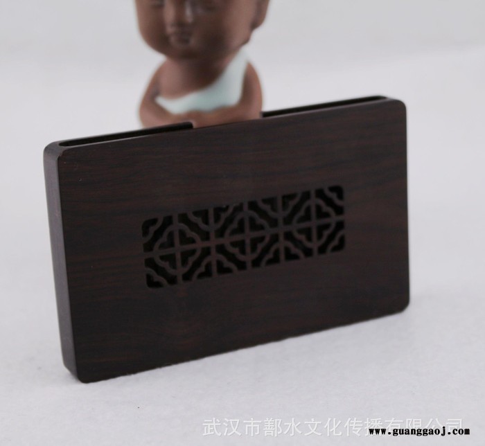镂空便携式紫光檀红木名片盒 会议礼品创意礼品图3