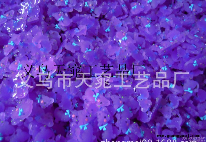 义乌pvc挂件钥匙扣创意小礼品卡通直销图3