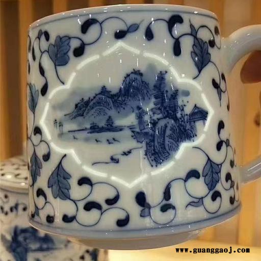 手绘青花玲珑办公杯礼品图3