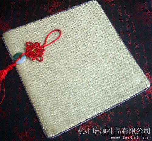 供应丝绸类创意礼品  商务礼品 会议礼品 办公礼品-  丝绸鼠标垫图3