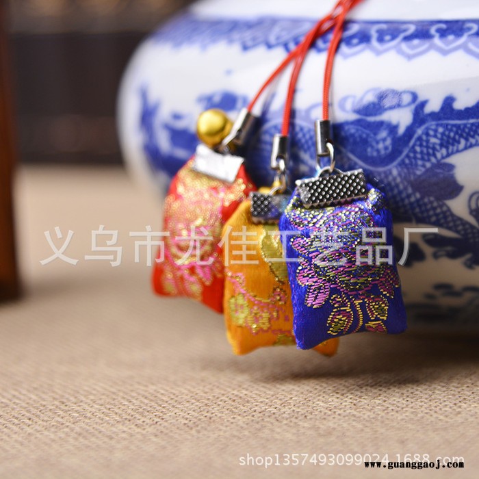 传统工艺沏包香囊  精致汽车香囊挂件 创意小礼品直销图2