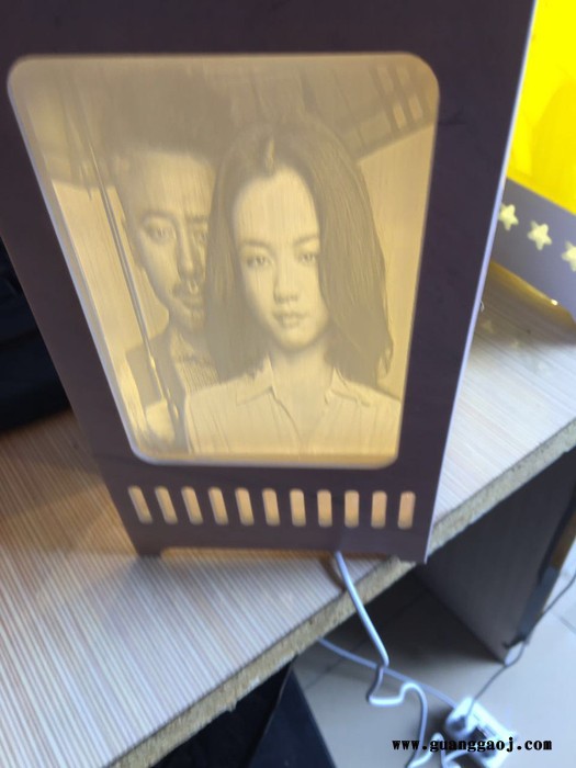 极光三维科技3D打印产业化创新应用之工艺礼品行业图5