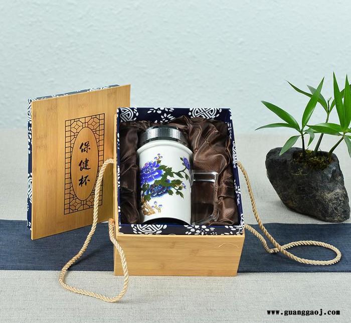 直销陶瓷保温杯  办公杯 创意礼品 礼盒装 支持订制图3