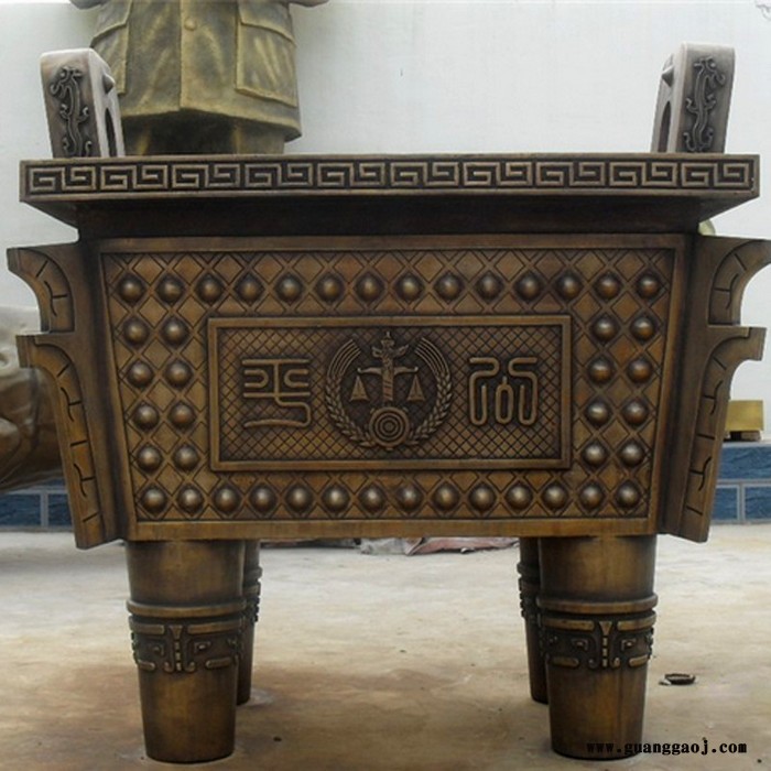 铸铜仿古宝鼎 铜鼎盛千秋办公室开业礼品 黄铜家用三足鼎 铸鼎厂家 铜鼎价格 妙缘铜雕定制图4
