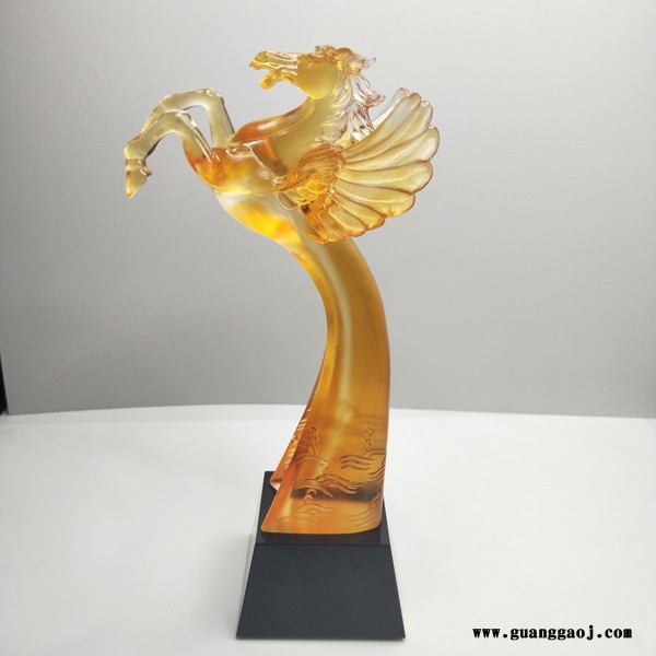 惠州琉璃飞马奖杯皇冠琉璃奖杯加油干奖杯合作共赢握手奖杯琉璃老鹰奖杯图3