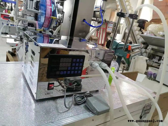 小型液体定量灌装机 小型酒水分装机 清洗液小型灌装机图7