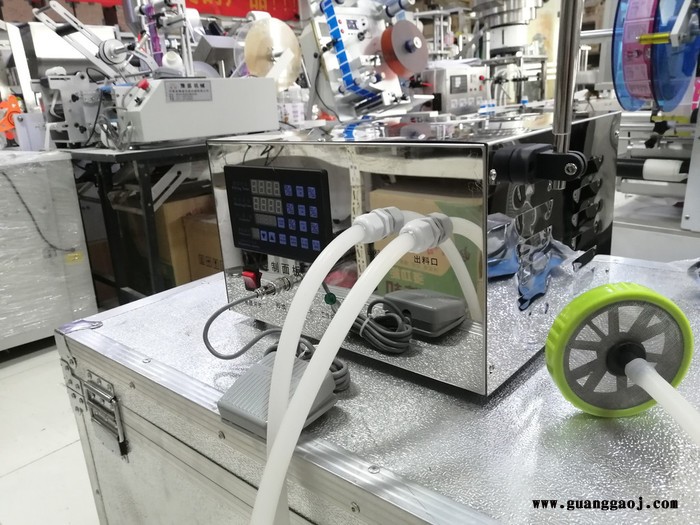 小型液体定量灌装机 小型酒水分装机 清洗液小型灌装机图6