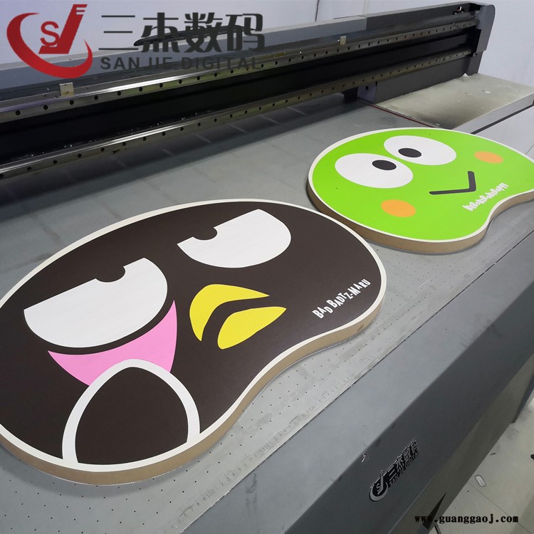 浮雕衣柜门uv喷绘机 艺术玻璃3d打印机 湖南常德uv平板打印机生产厂家图5