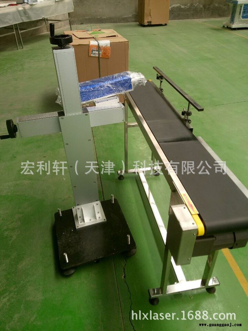 天津打标机，北京石家庄，邯郸邢台唐山打标机供应商 飞行式激光打标机 塑料纸箱激光喷码机 激光打码机图4