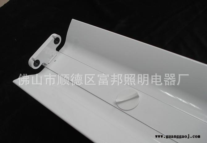 铝合金线槽光带支架(标准型) Led带罩支架灯图1