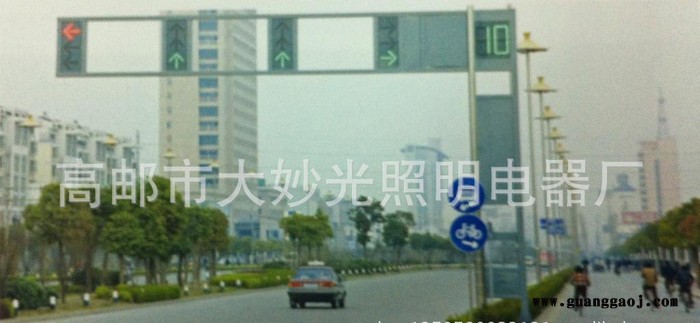 大妙光供应LED交通信号灯 监控杆  红绿灯 **灯杆  监控摄像机支架图5