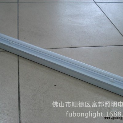 LED一体化支架灯 T5LED工程铁壳支架1x7w