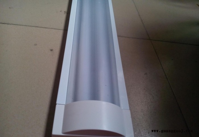 专业生产T8LED双管防尘PC罩支架，直销，货源充足图2