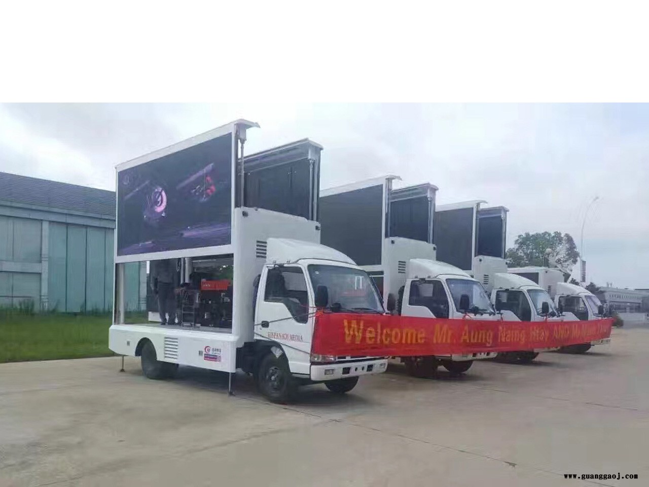 厂家直销供应康瑞H2led广告车 带舞台广告宣传车价格 消防科普教育广告宣传车图2