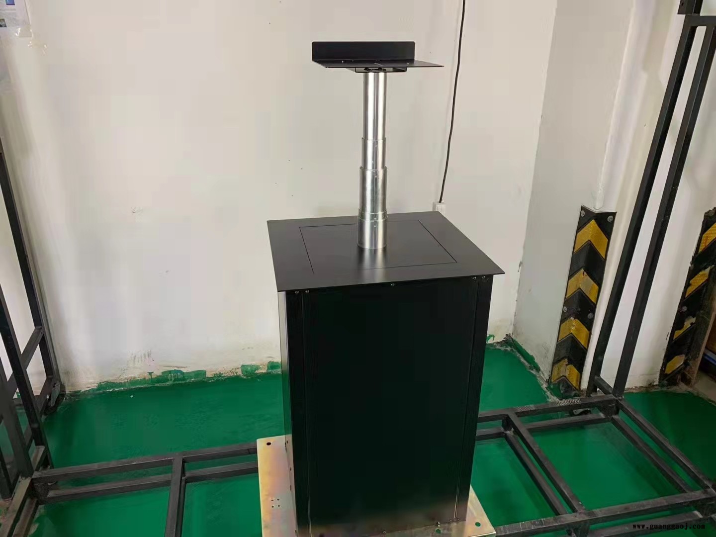 立宝俊行程60公分摄像机电动舞台桌面升降器遥控