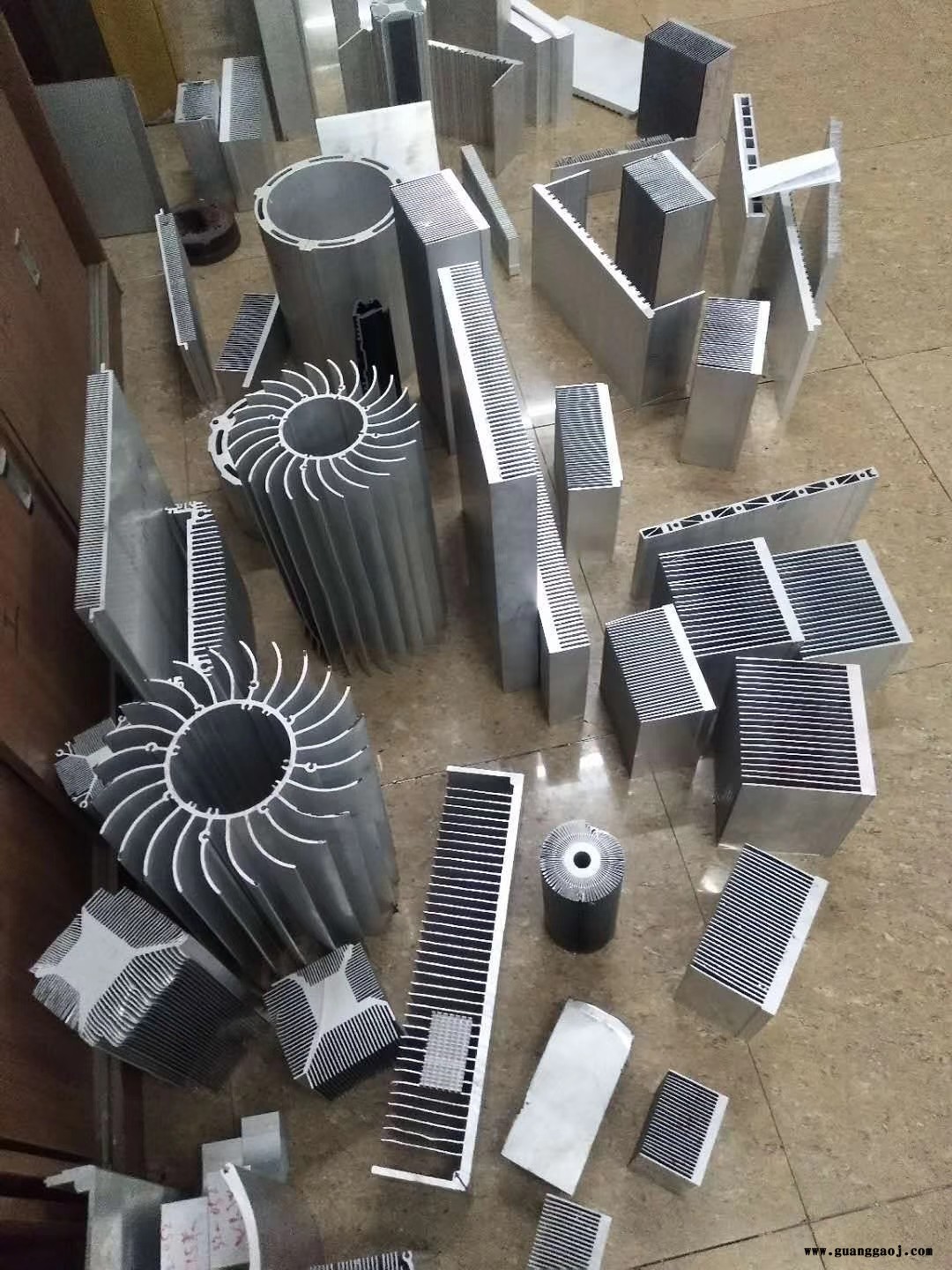 机械手衡铝型材 机械手桁架铝型材 机械手独立式铝型材图2