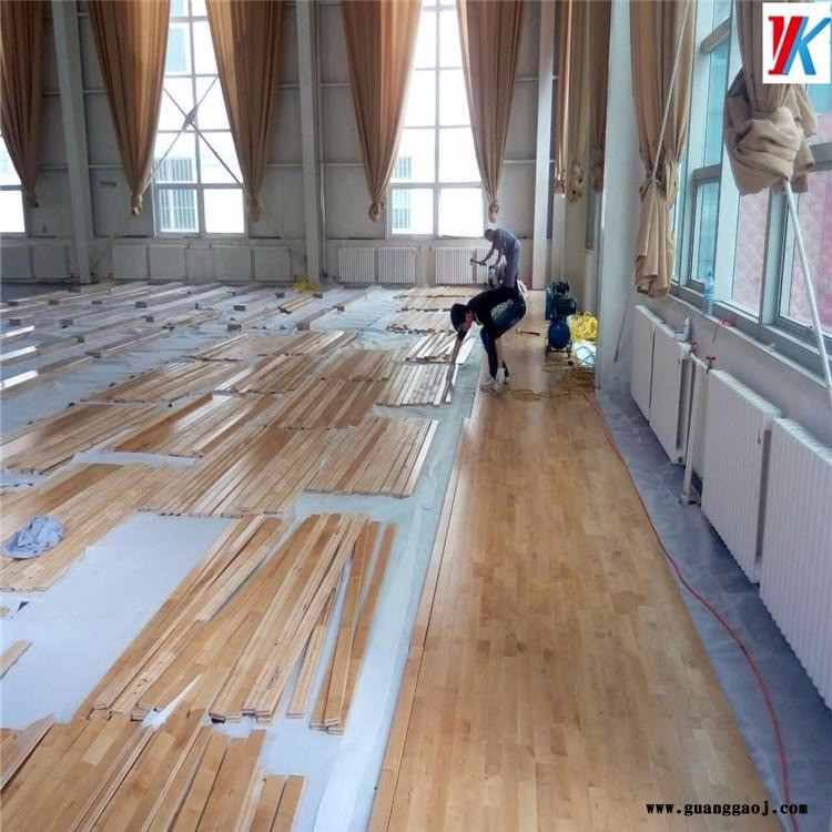 艺科体育供应 篮球馆专用运动木地板 运动木地板厂家施工 舞台木地板翻新图1