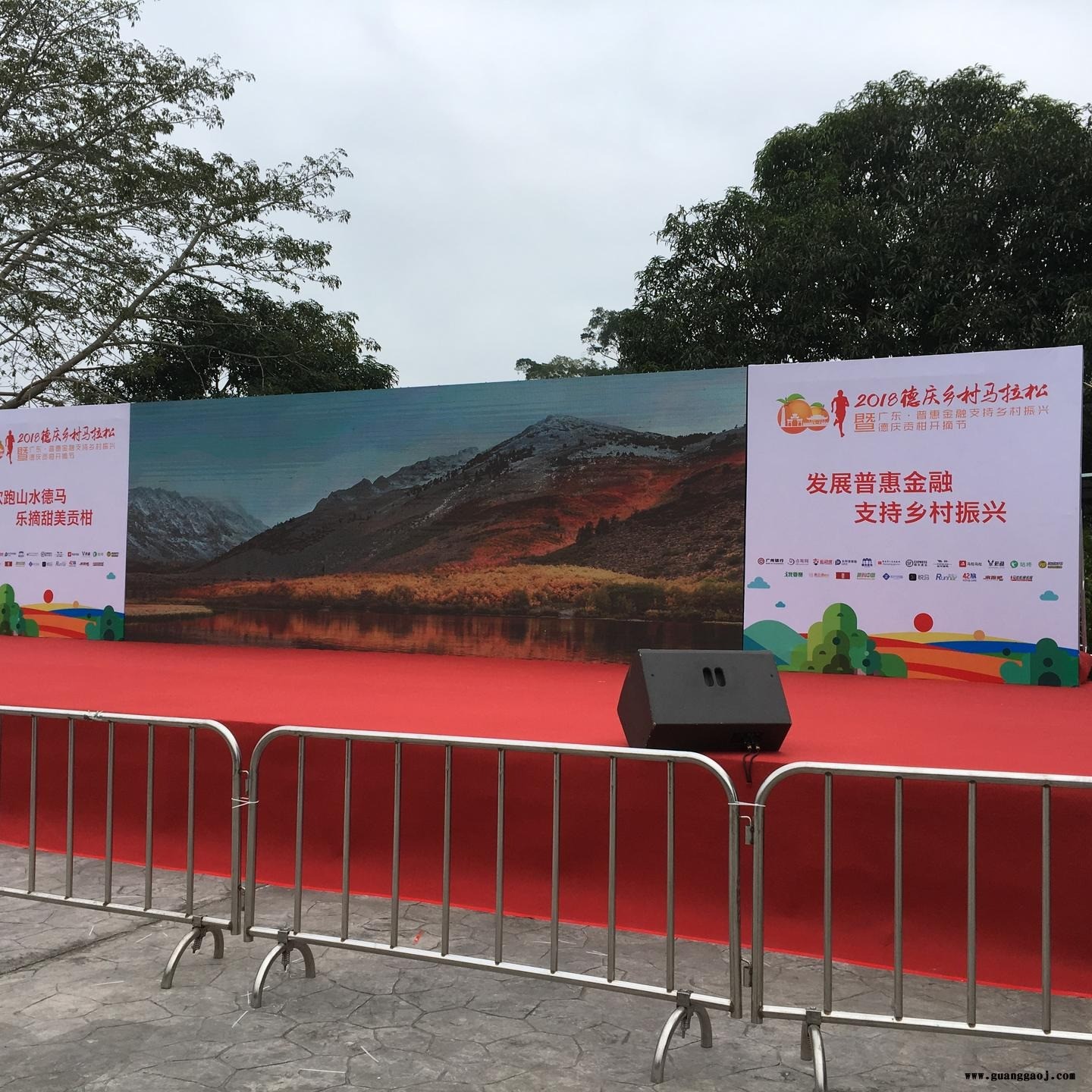 广州佛山东莞中山铝合金舞台租赁 桁架背景架搭建 灯光音响设备出租图6
