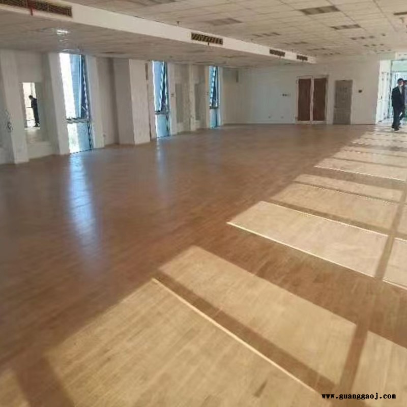 比赛级防滑耐磨 木地板 舞台羽毛球实木枫桦木地板 体育赛事专用 森舒图2