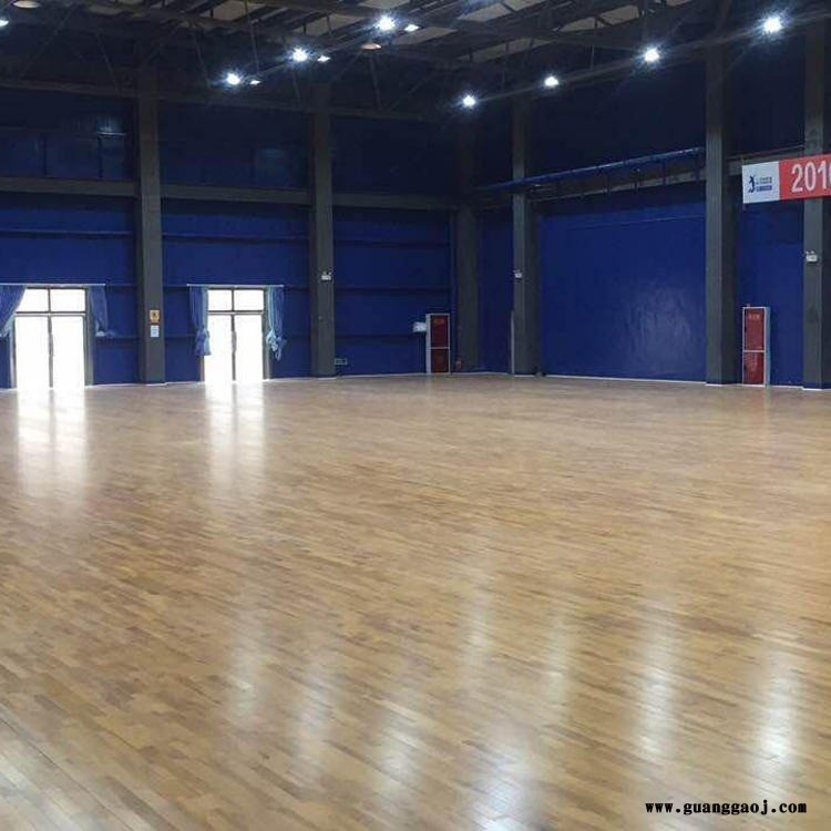 舞台木地板 篮球场运动木地板 森启奥元 室内羽毛球体育运动木地板图1