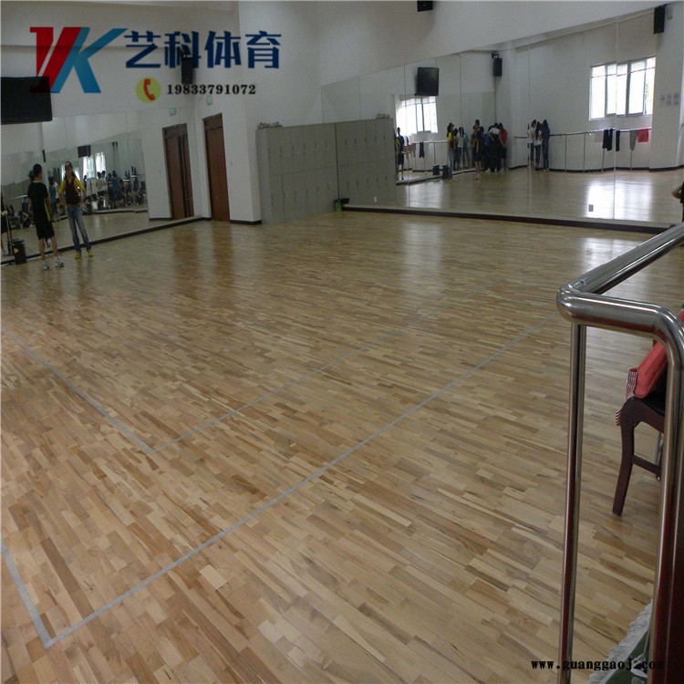 枫桦木运动木地板 篮球馆木地板厂家 艺科舞台地板 体育馆运动实木地板图1
