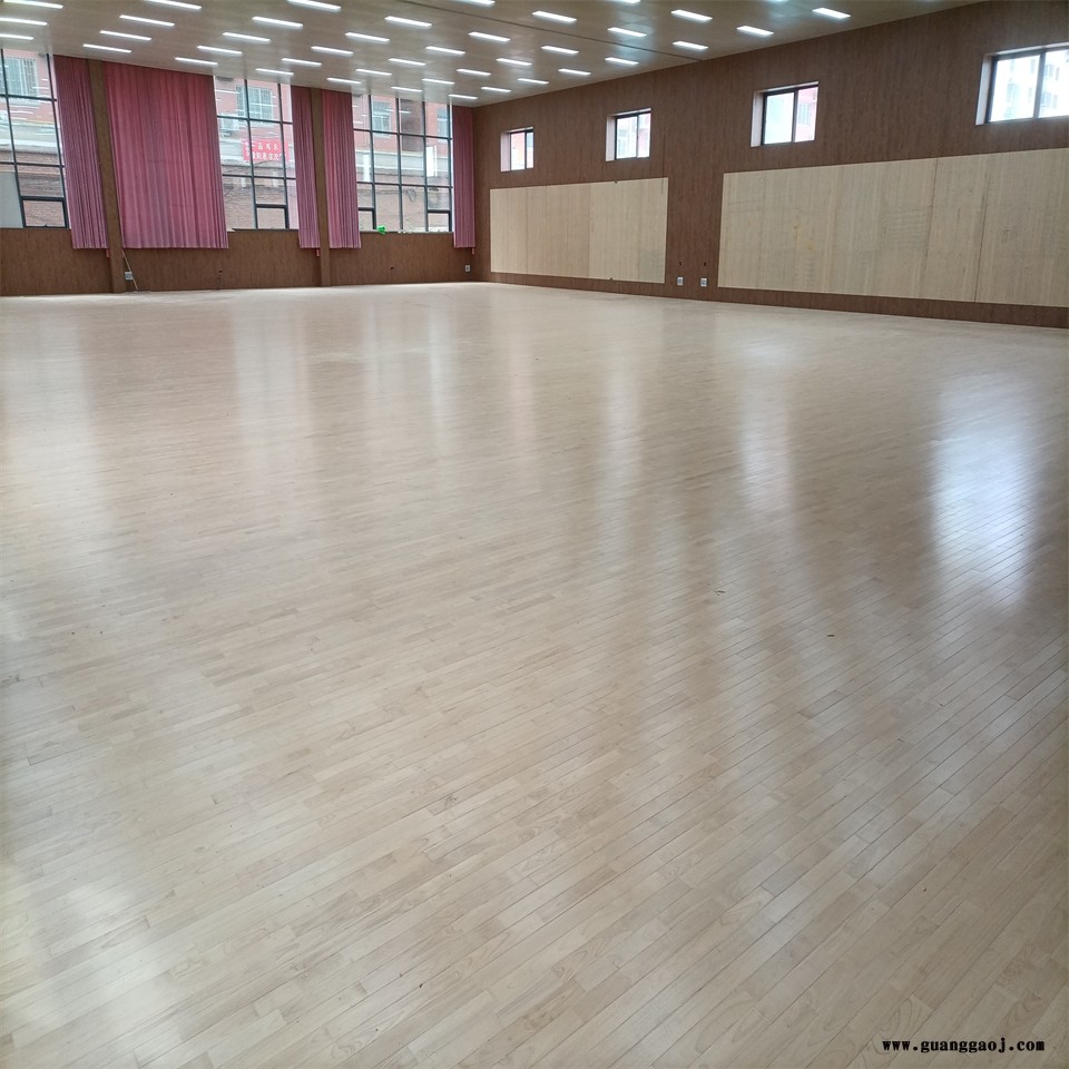 凯洁地板 柞木舞蹈室实木地板保养 延寿县篮球木地板 二道舞台木地板图4