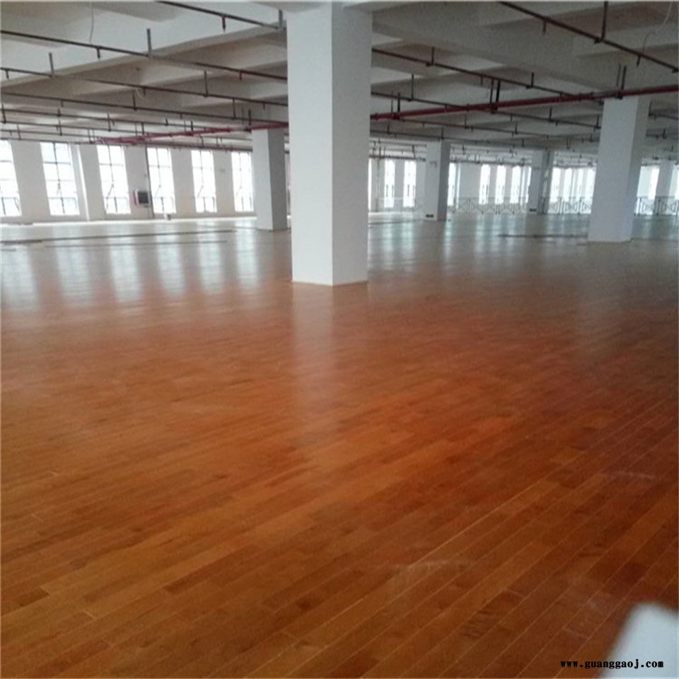 凯洁地板 松木篮球运动实木地板定制 成武县体育木地板 句容舞台木地板图4