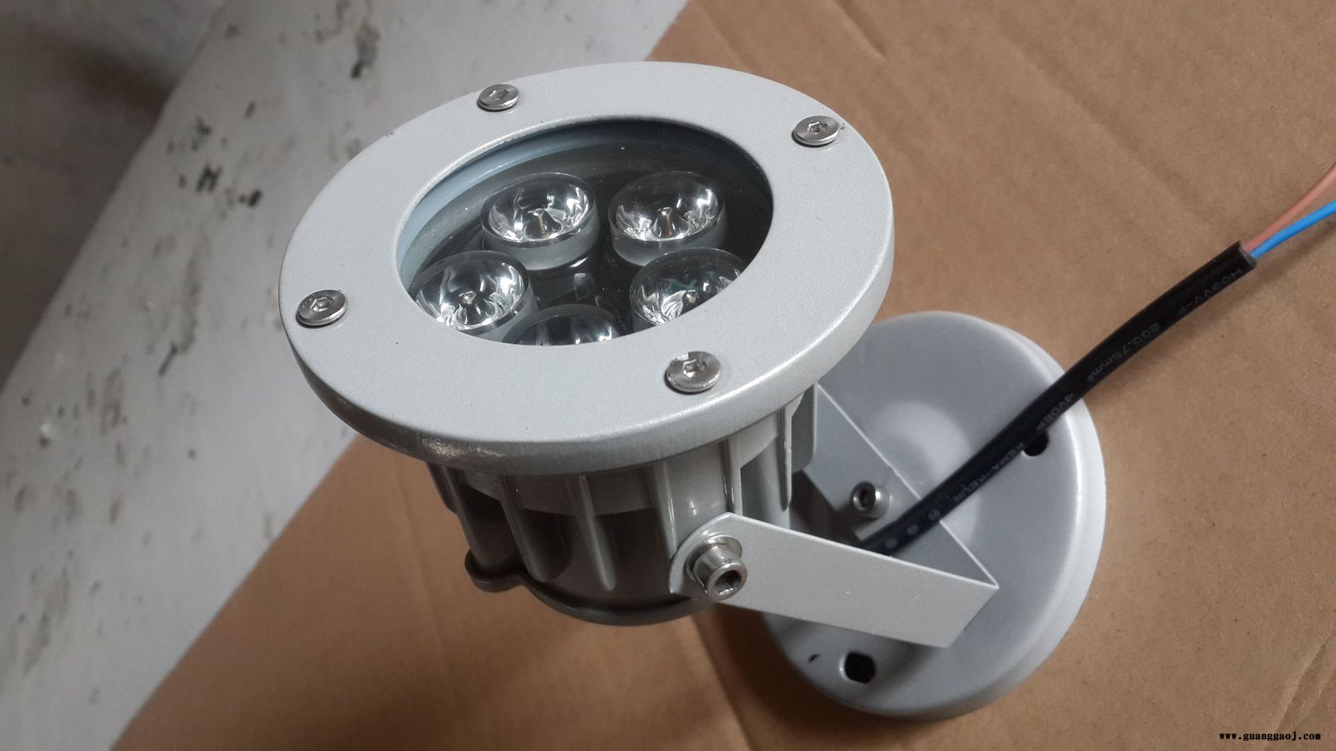 LED投光灯LED泛光灯 led投光灯9w /18W大功率led投射灯 圆形防水投光灯图6