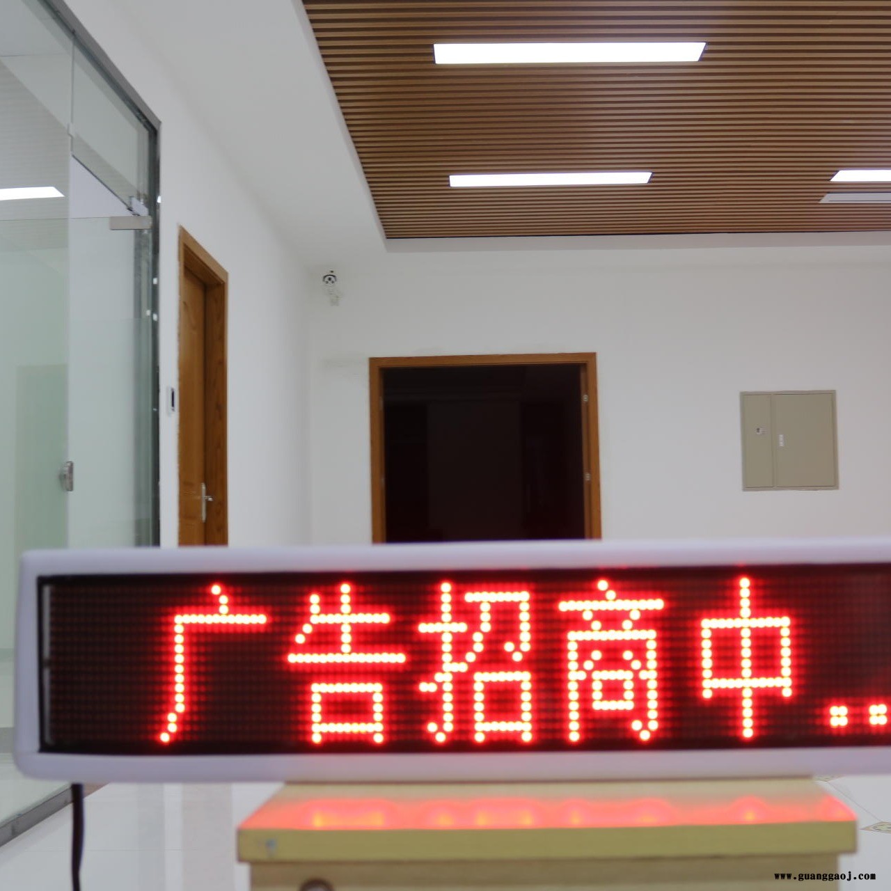 出租车led广告屏出租车led显示屏出租车带定位广告屏教练车led显示屏