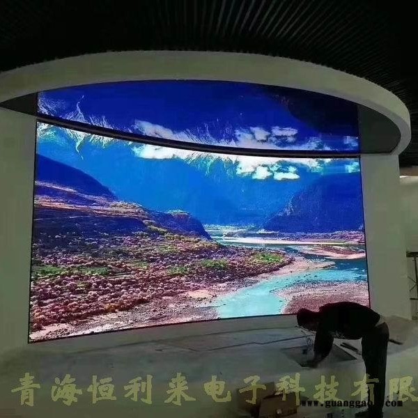 宿迁室内P1.875高清全彩显示屏 户外led显示屏  会议室显示屏  展厅led显示屏  商场广告屏 直播间le显示屏图1