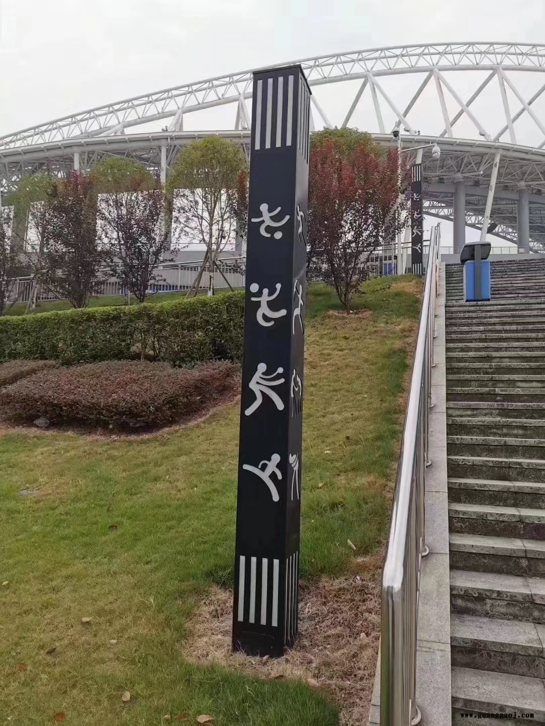 甘肃 朗和照明LED太阳能景观灯厂家  兰州太阳能路灯厂家  庭院灯厂家 草坪灯厂家  高杆投光灯厂家   批发路灯厂家图2
