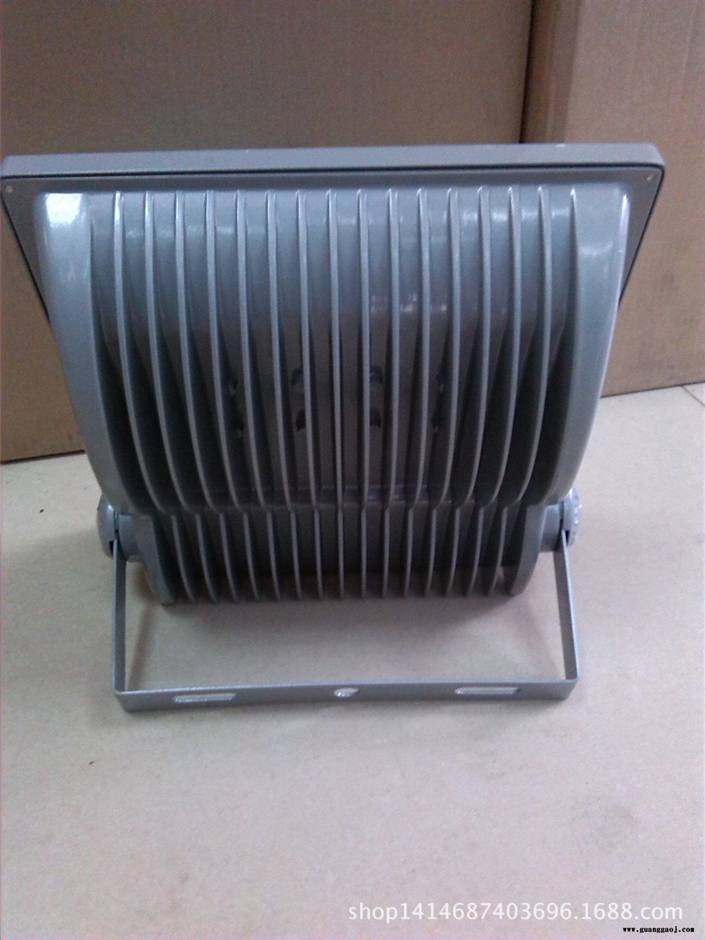 厂家直销高品质LED大功率70W 80W100W新款投光灯  泛光灯外壳图3
