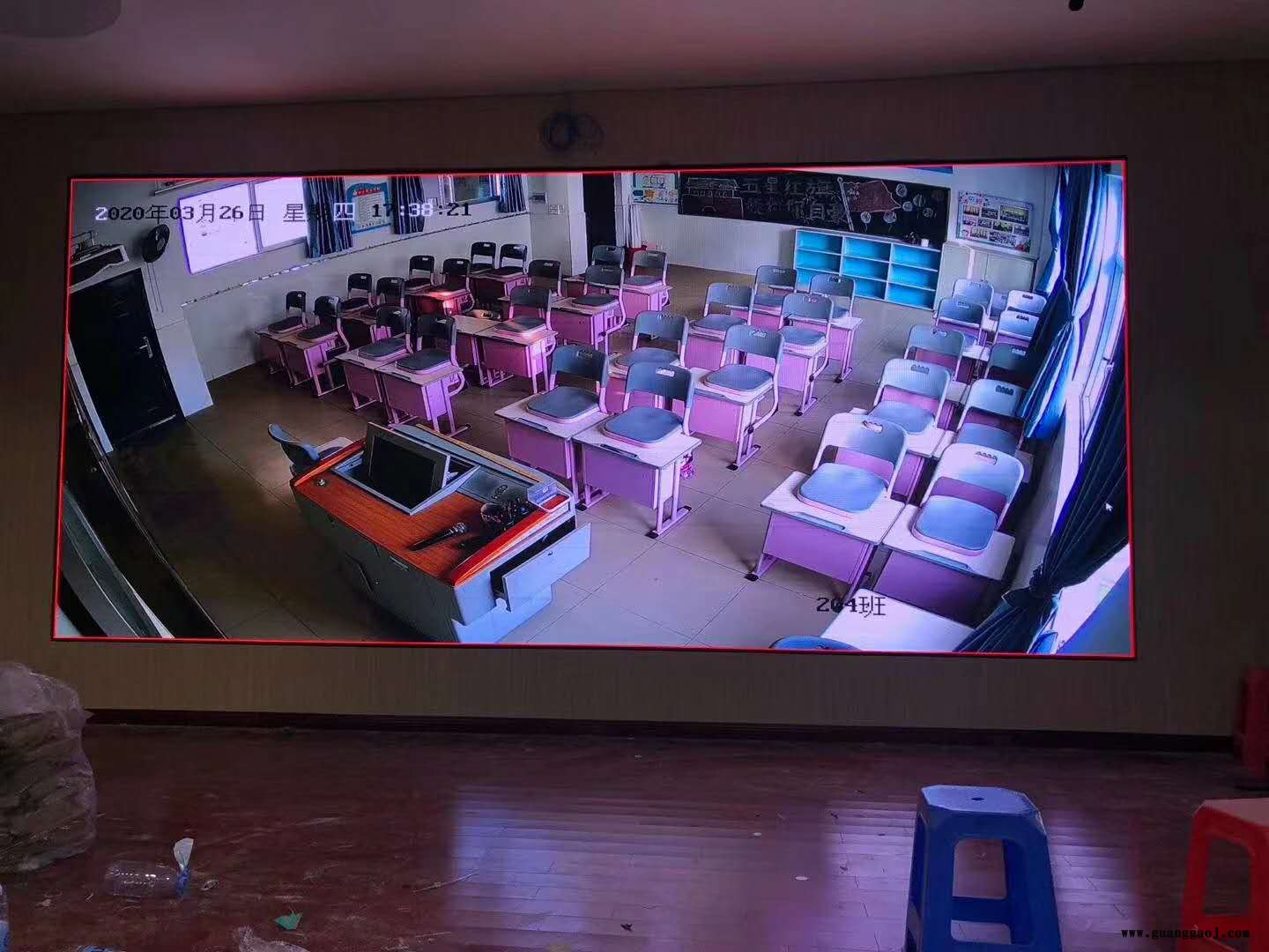 高端娱乐场所大厅安装鹏晟室内P2全彩高清LED显示屏效果好，清晰度高图2