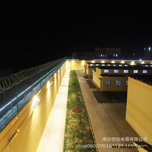 看守所警戒线照明 红外感应监区监墙泛光灯 夜间照明图3