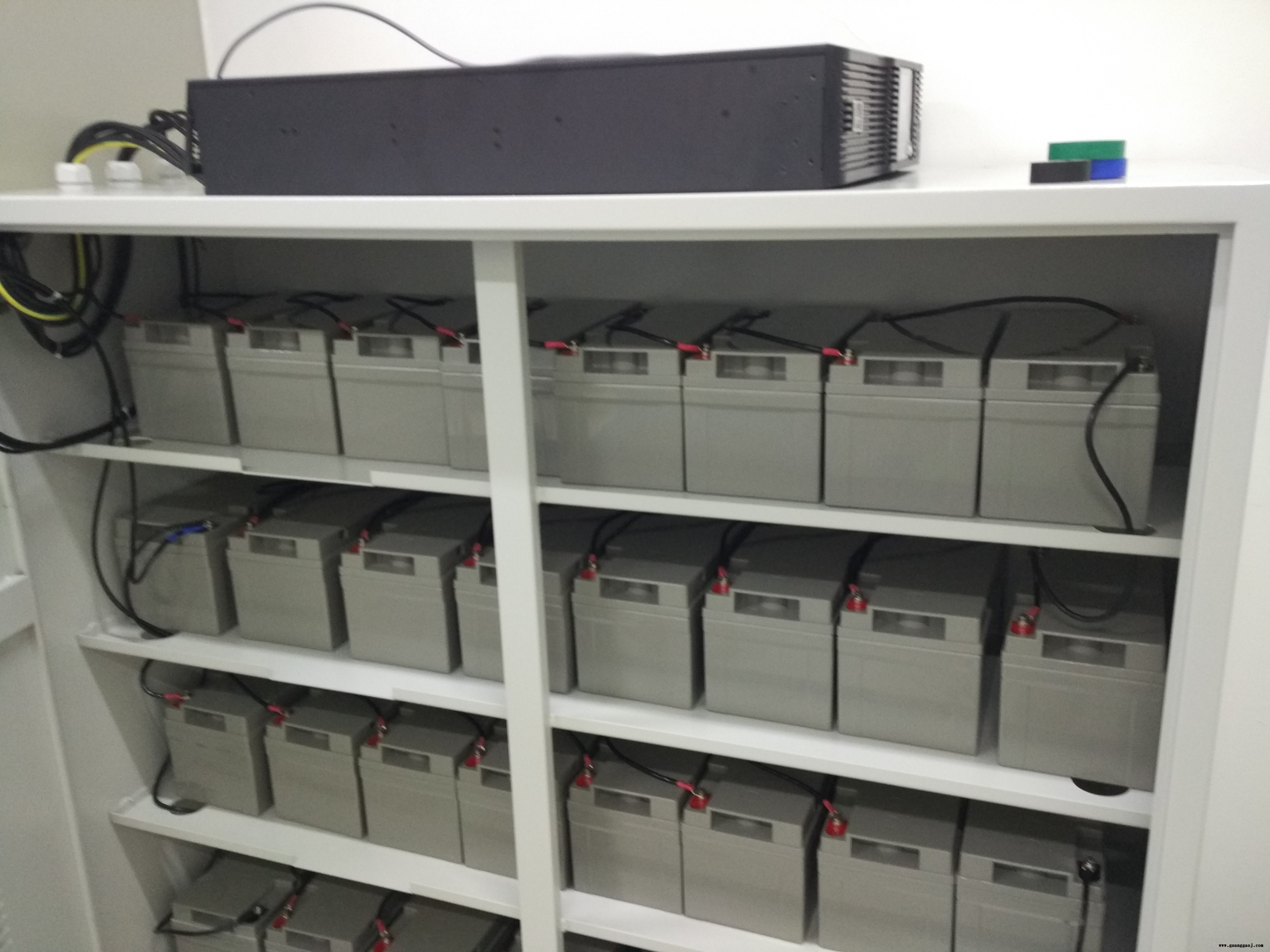 艾默生UPS电源 ITA2系列 ITA10K00ALA102C00 维谛技术UPS 运行稳定 LED显示屏可查询运行记录图2