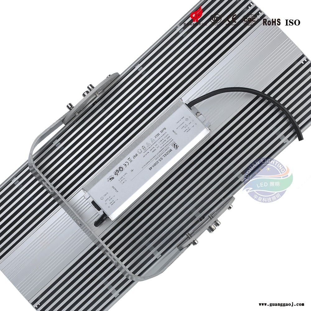宇泉厂家直销  40W80W模组高杆灯   球场广场码头LED投光灯厂家可定制图2