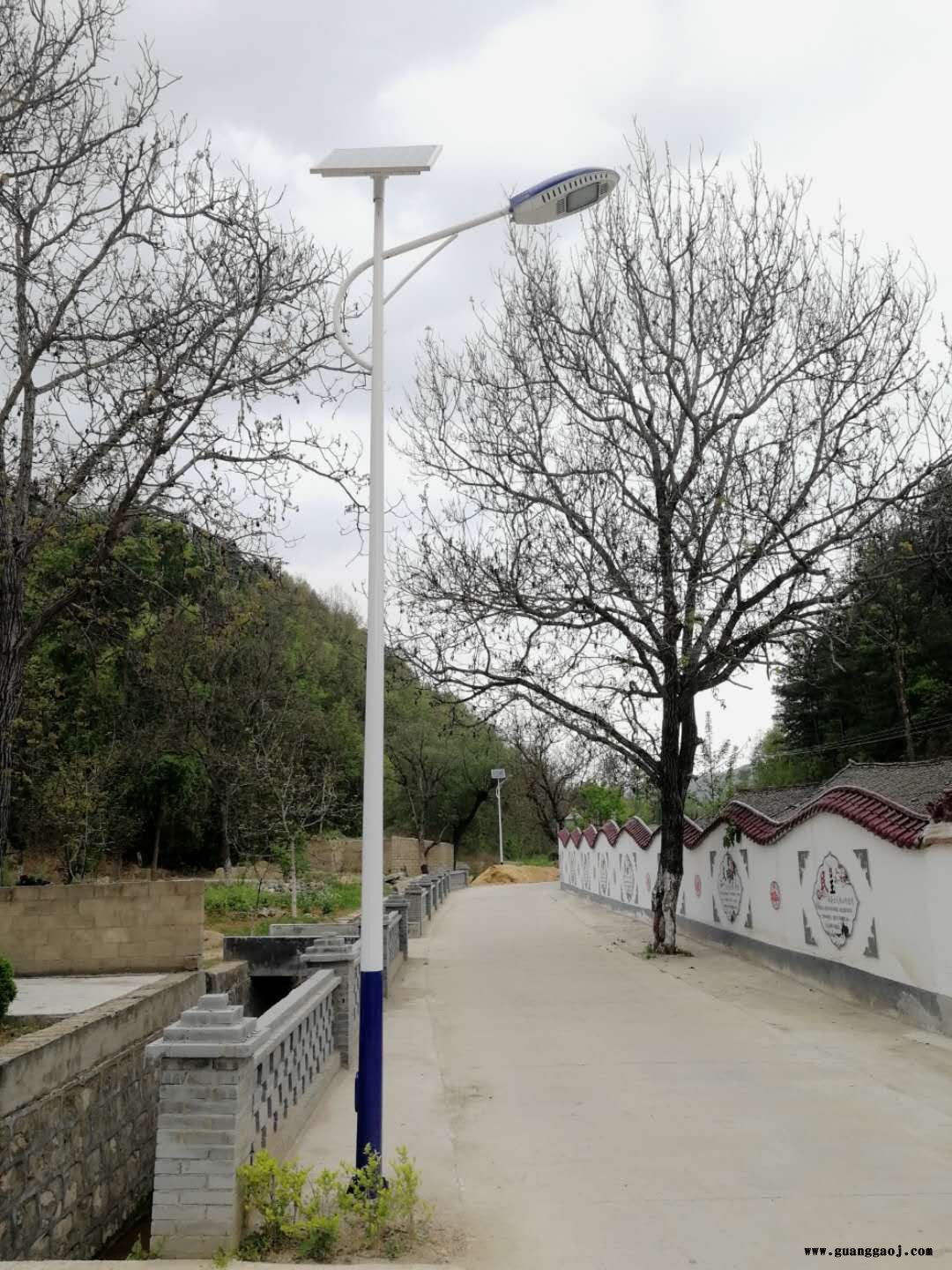 黔东南州太阳能投光灯信誉保证图2