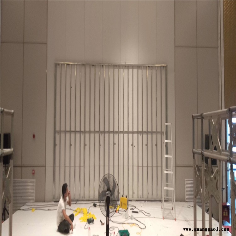 LED显示屏 室内LED高清显示屏厂家价格图2