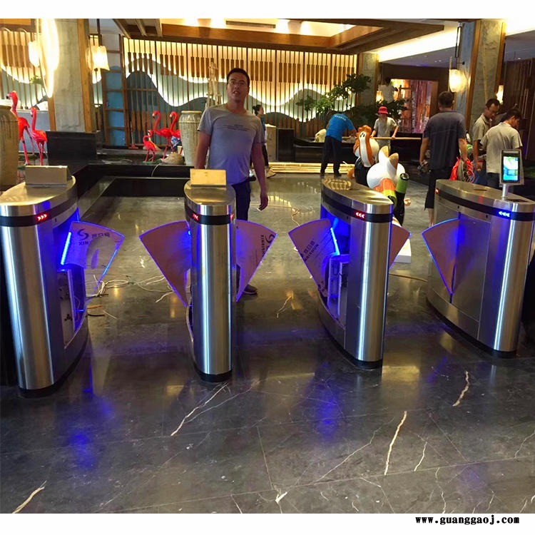 策泽建筑工程劳务智慧工地LED显示屏翼闸