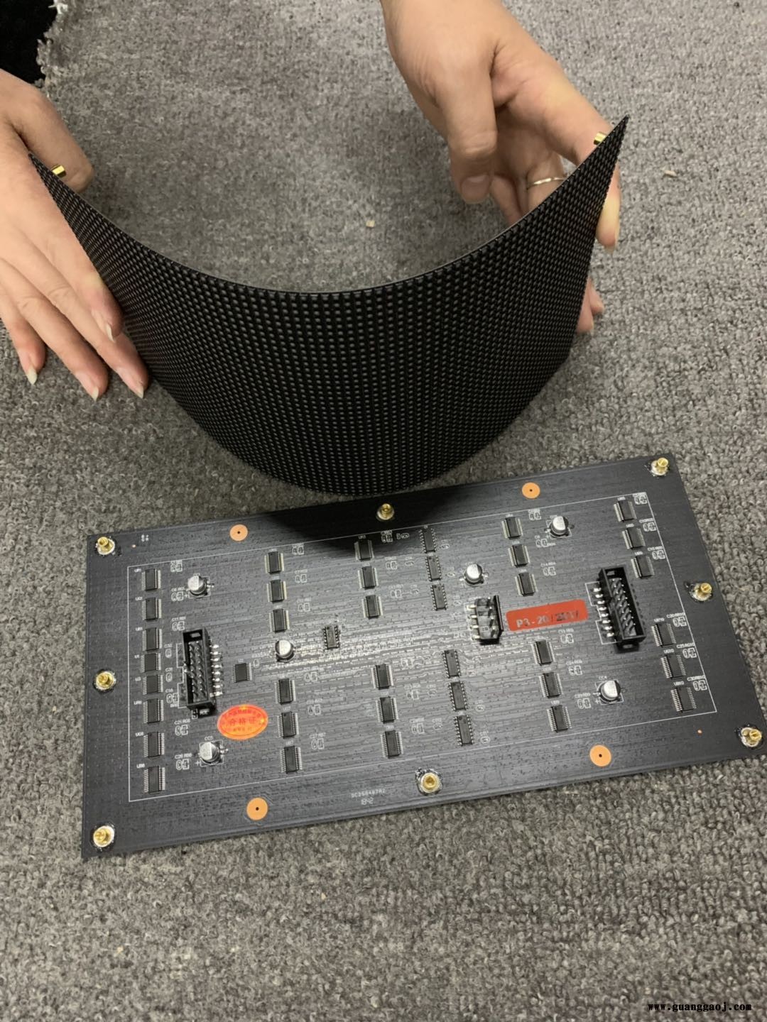 led软屏，圆柱led显示屏价格图2