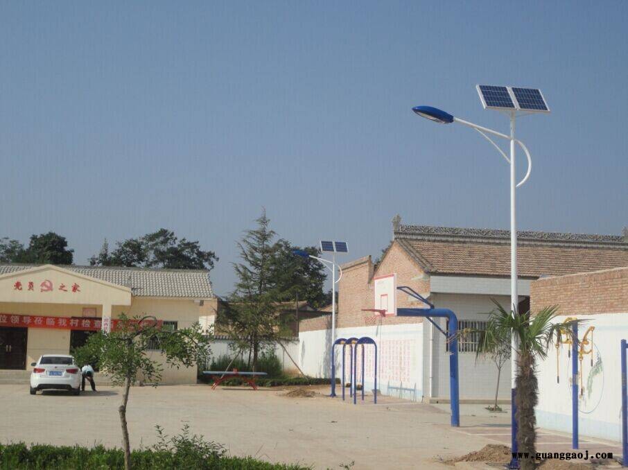 广1西崇1左运动场地照明灯杆 三火投光灯 30Wled图3