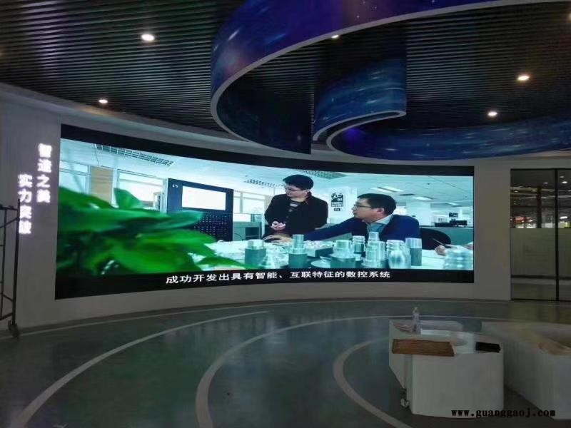 福建室内P4全彩LED显示屏LED全彩电视屏厂家直销压铸铝箱体批发价图2