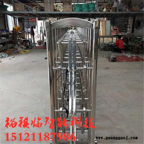 安装车牌识别系统一体机 停车场系统道闸一体机 停车系统led显示屏图2