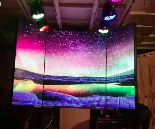 独具特色的强力巨彩显示屏厂家 户外N5.95全彩LED显示屏图2