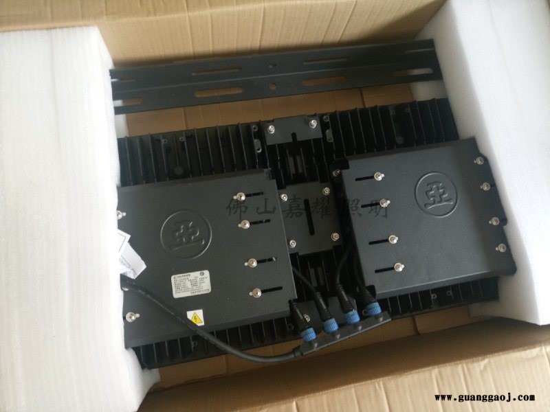 上海亚明大功率1000W LED泛光灯图2